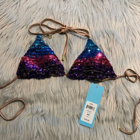 Beach Bunny Bikini Top - Picture 1 of 3